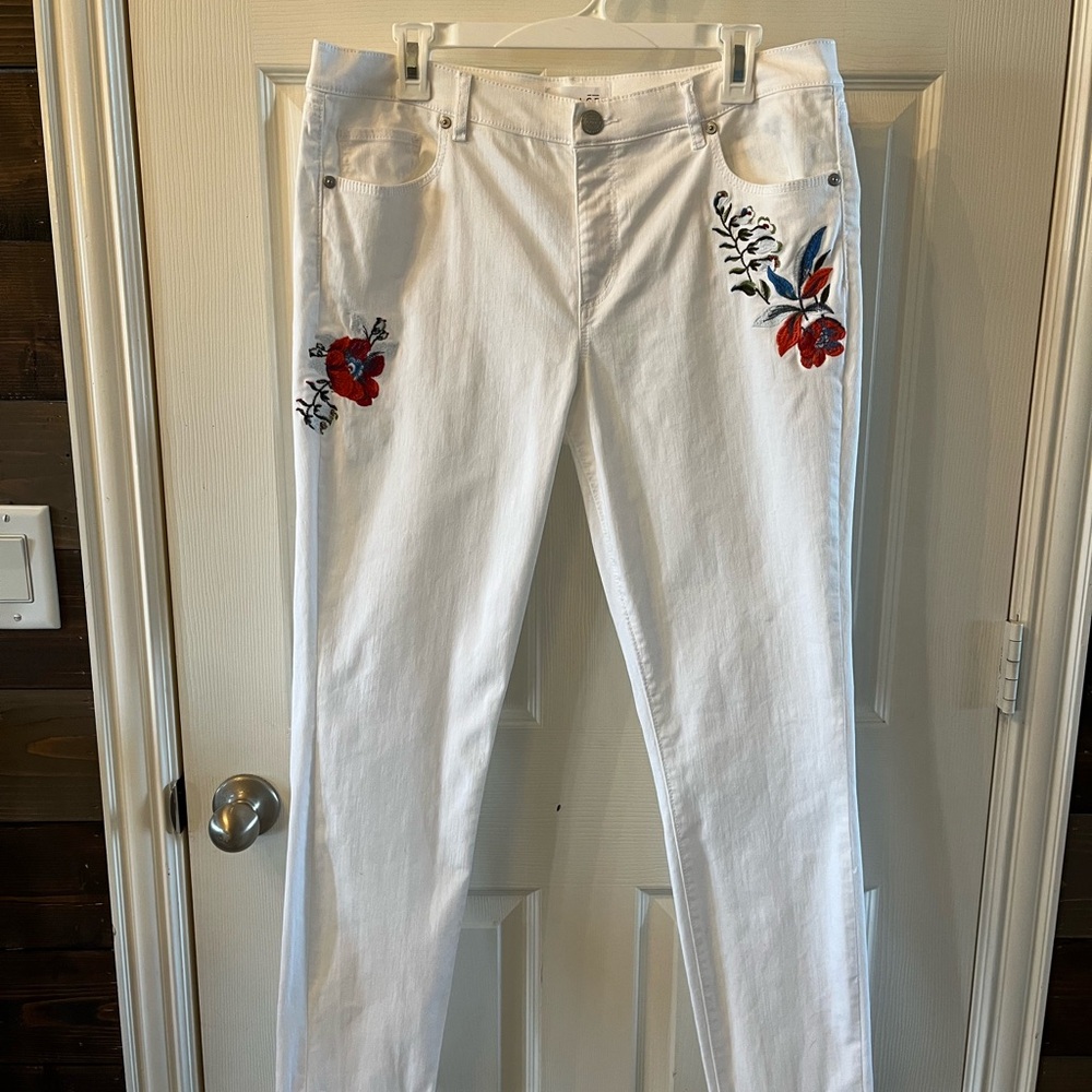 Ann Taylor LOFT White Embroidered Women's Jeans, Size 12